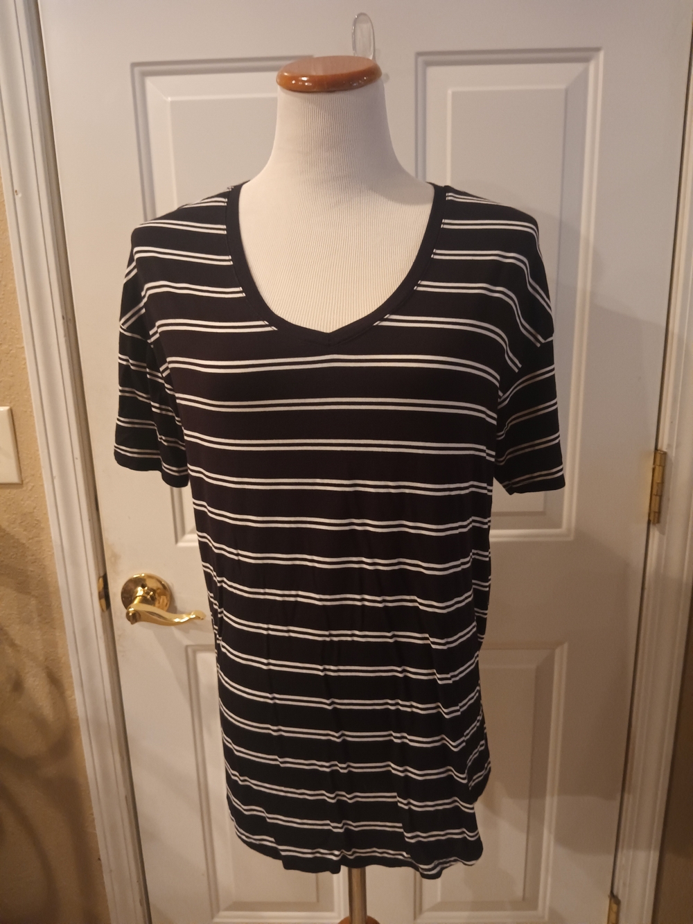 Black and White Striped Stretch Women's Top